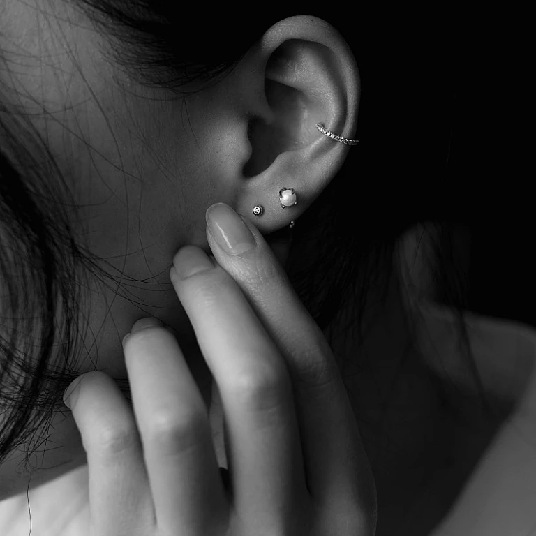 Comment bien cicatriser un piercing au nombril