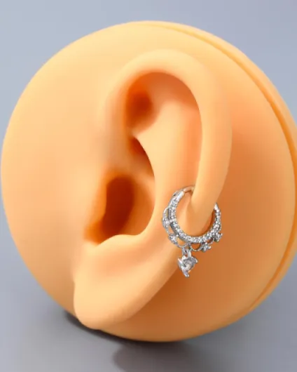 Jewseen Anneau de septum en forme de cœur CZ Helix Boucles d'oreilles Tragus en acier inoxydable Boucles d'oreilles pendantes Cartilage Piercing Bijoux CZ clair 16G 10MM