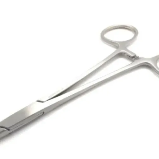 Test Pince-étau Mayo Hegar 14 cm MJW : la petite pince multi-usage qui fait le job sans chichi